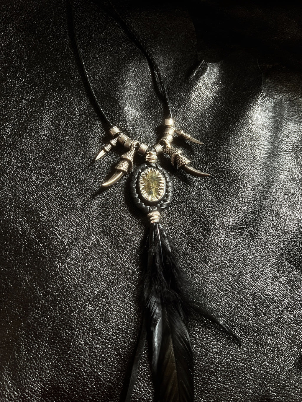 metal claw feather necklace 01