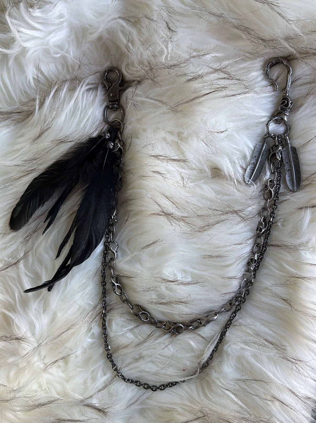 feather wallet chain